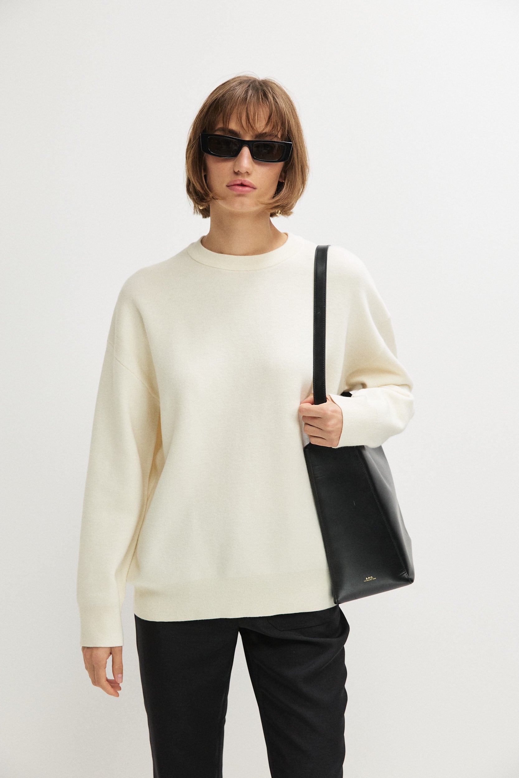 OVERSIZED KNITTED SWEATSHIRT