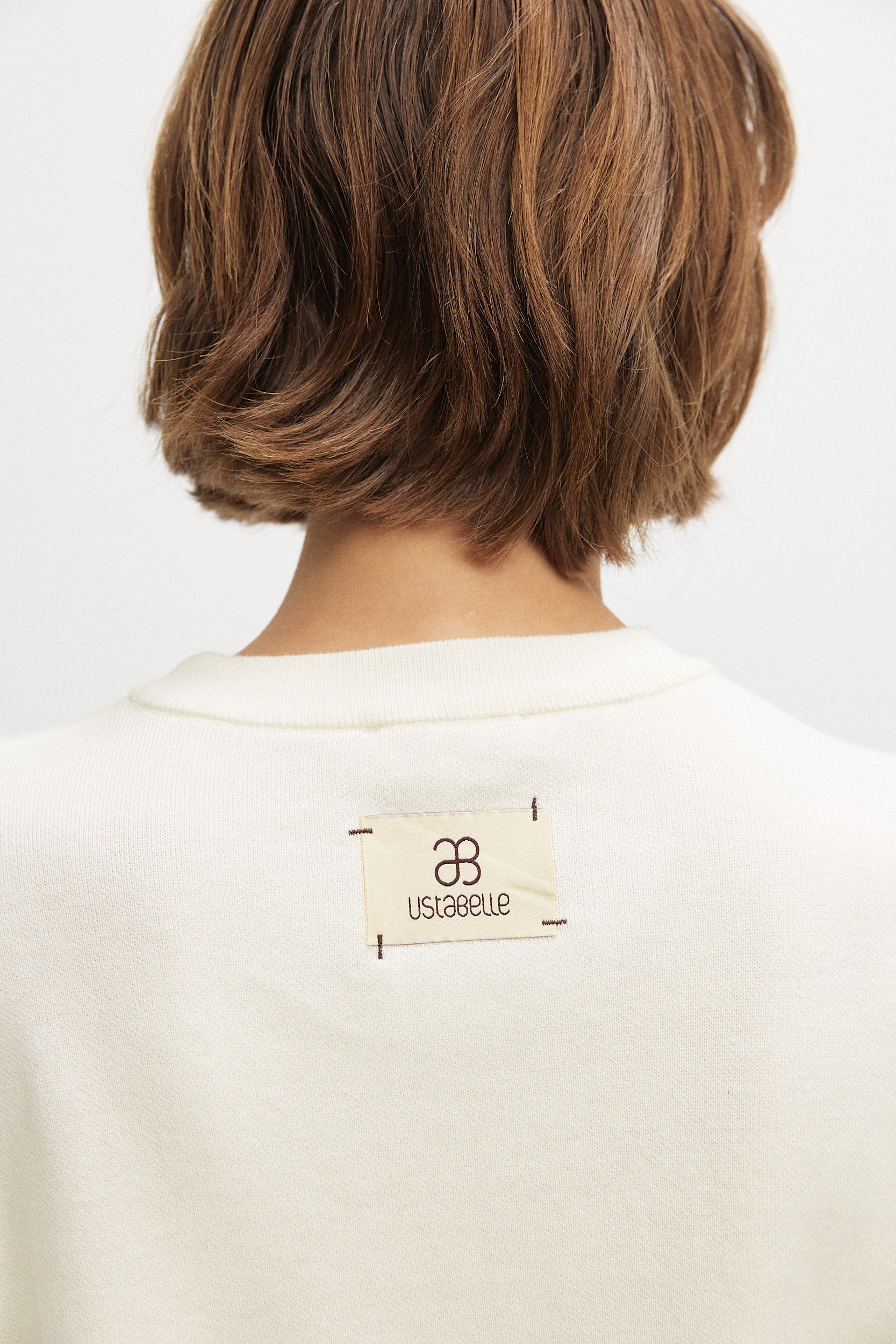 OVERSIZED KNITTED SWEATSHIRT