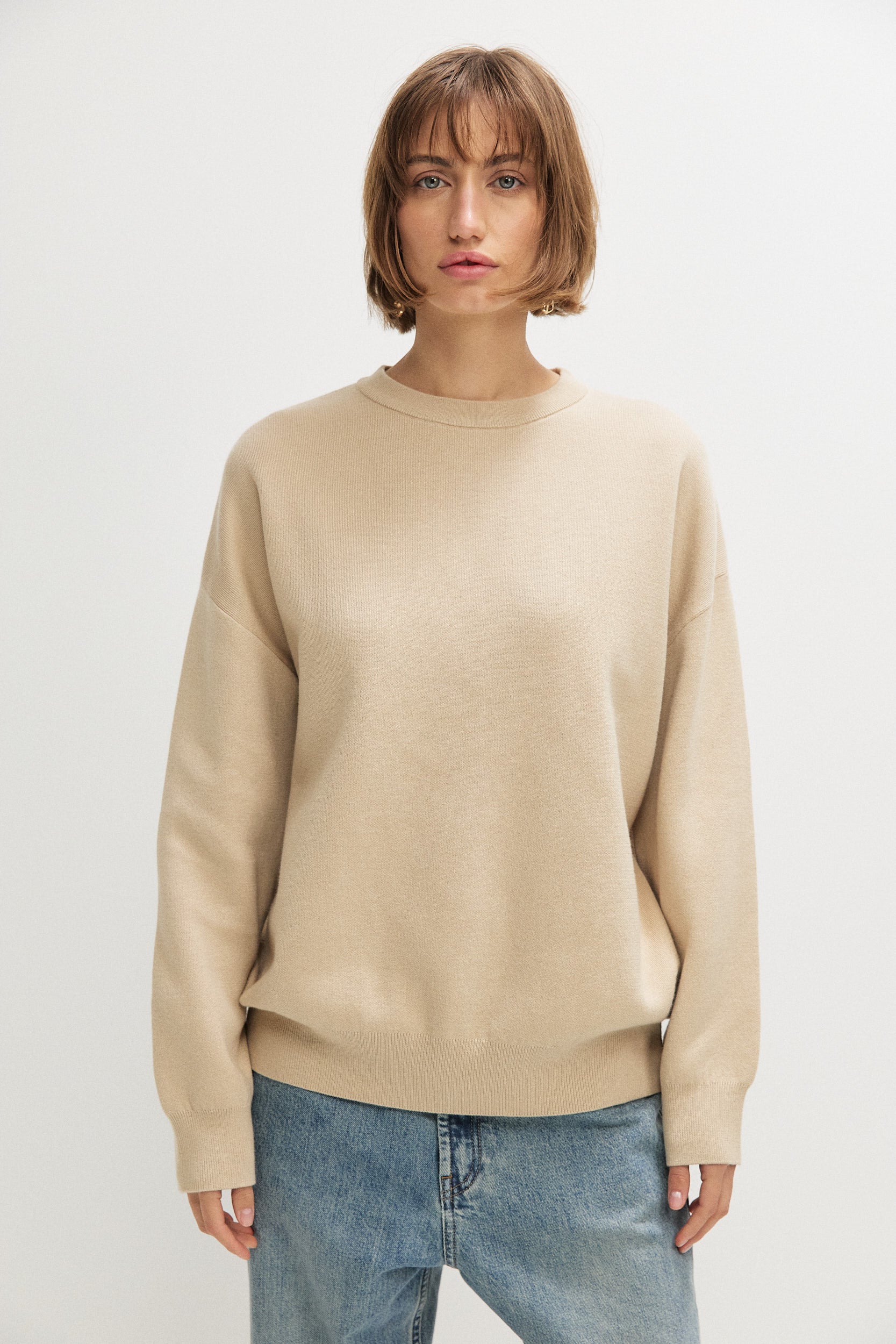 OVERSIZED KNITTED SWEATSHIRT