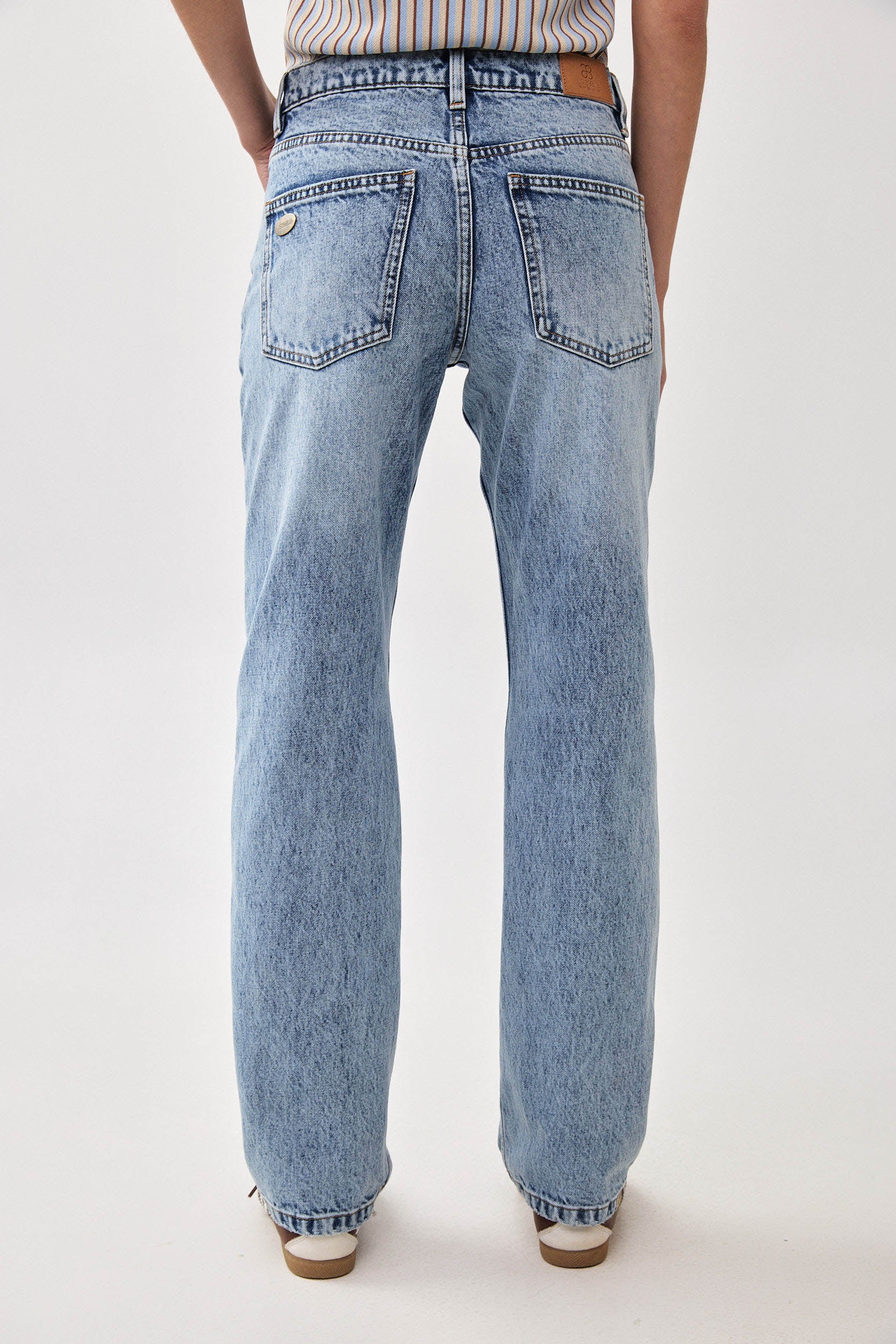 NO. 80 STRAIGHT LEG JEANS