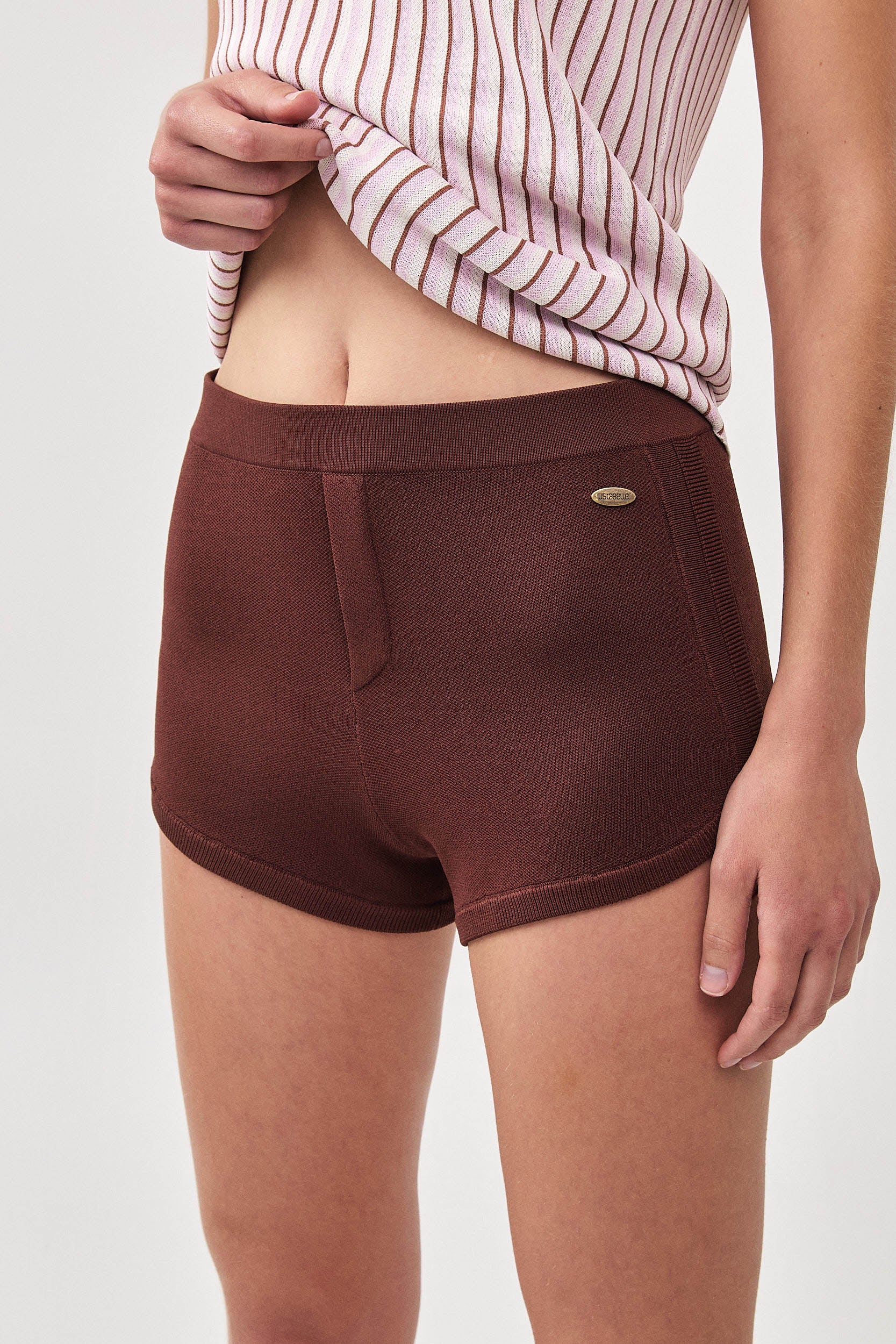 KNITTED SHORT